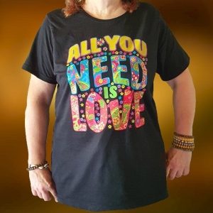 Koszulka Bawełniana Czarna All You Need is Love XXL od Bayba Hit