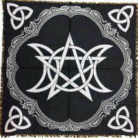 Triquetra Trzy Księżyce Srebrny Obrus z Frędzlami